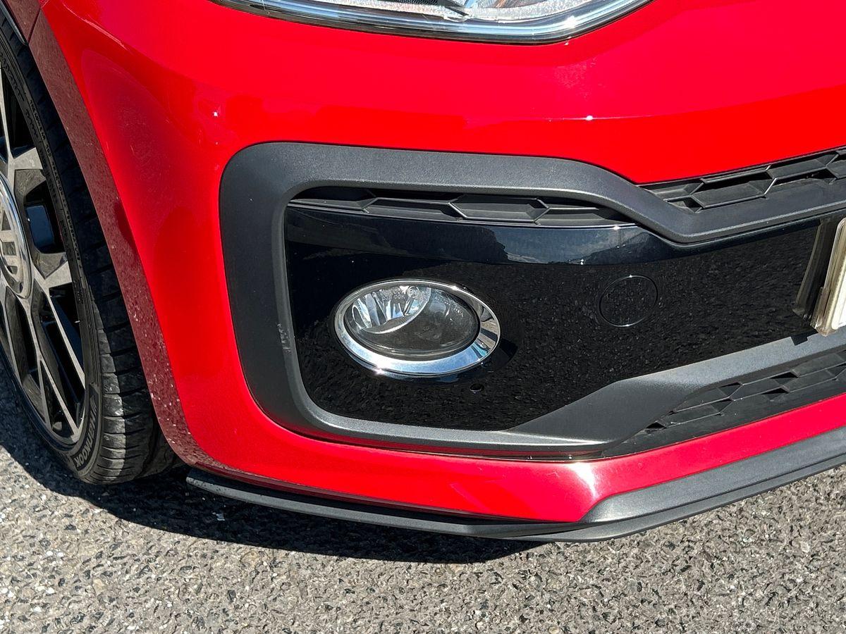 Volkswagen up! Photo autoimg-98b9d8bed199853fc6025d3440cbb3c36e7adaab.jpg