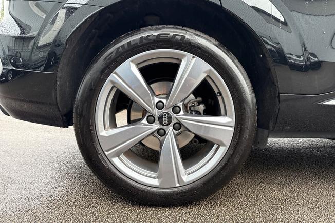 AUDI Q3 Photo 5