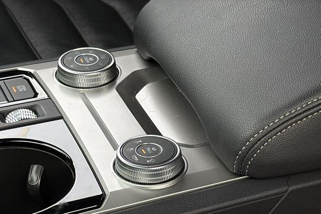VOLKSWAGEN Touareg Photo 43
