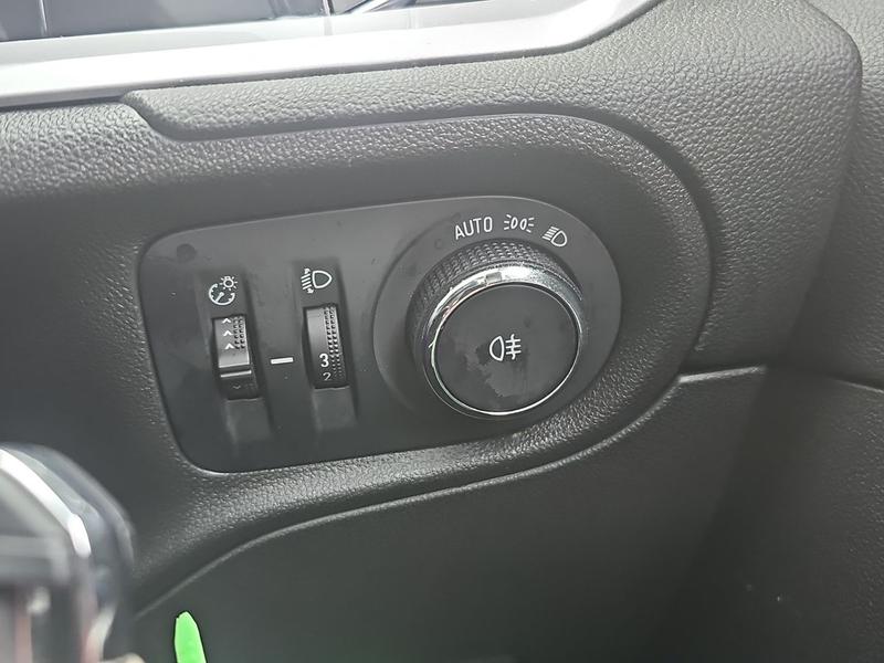 Used Vauxhall Grandland BG23ZXS 37