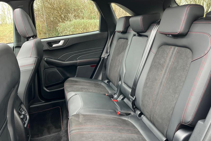 Ford KUGA Photo autoimg-98c39053ae0fceaf768de1bc526f5189db0ce203.jpg