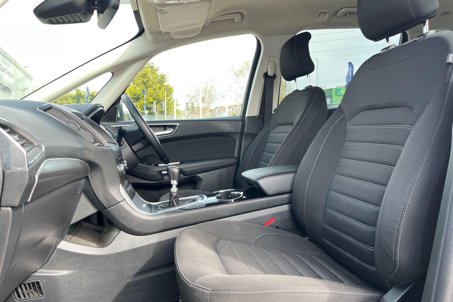 Ford GALAXY Photo 18