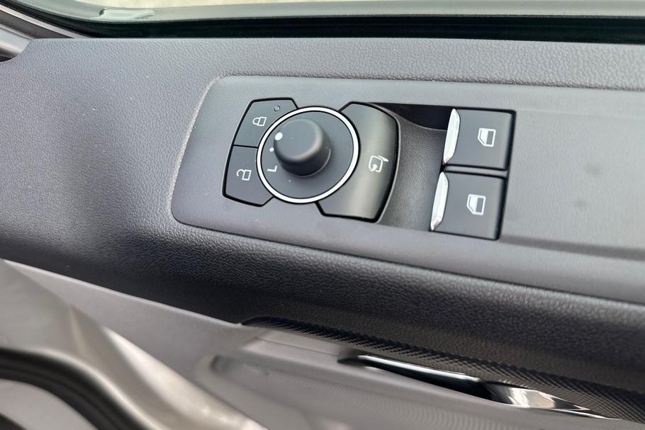 Used FORD TRANSIT CUSTOM WP75VZU 25