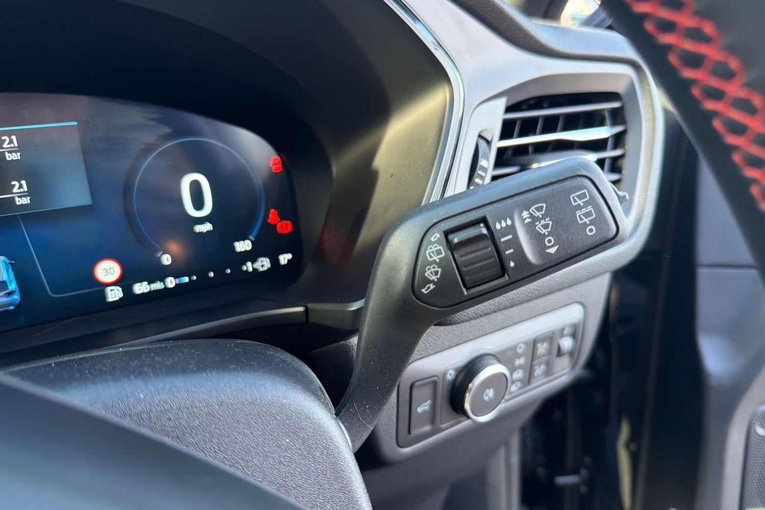 Ford KUGA Photo 14