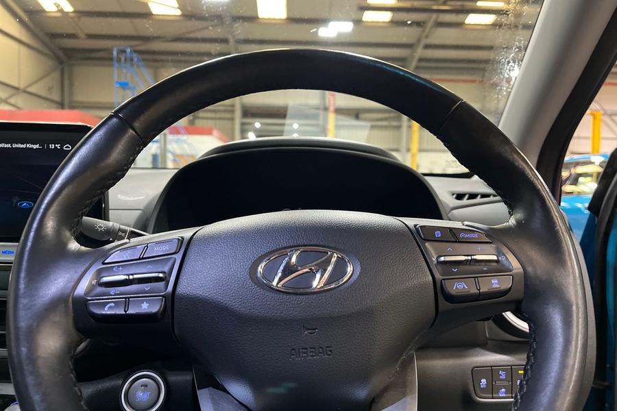Hyundai KONA Photo autoimg-98d372f5638586b5c3292426bb61b904d4b10d75.jpg