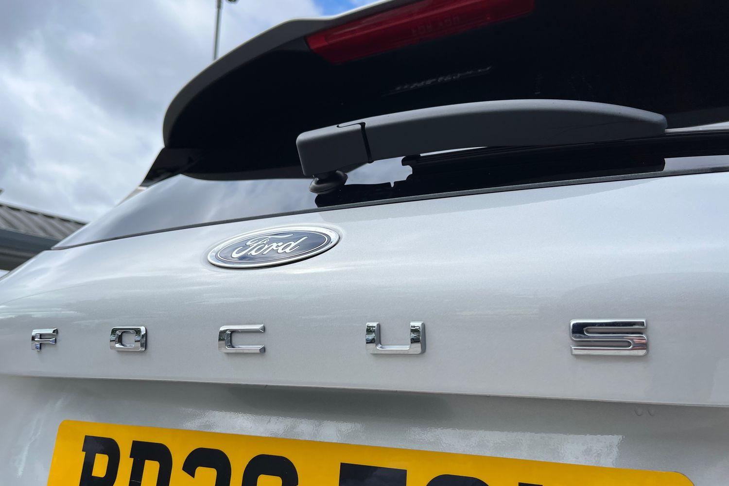 Ford Focus Photo 38