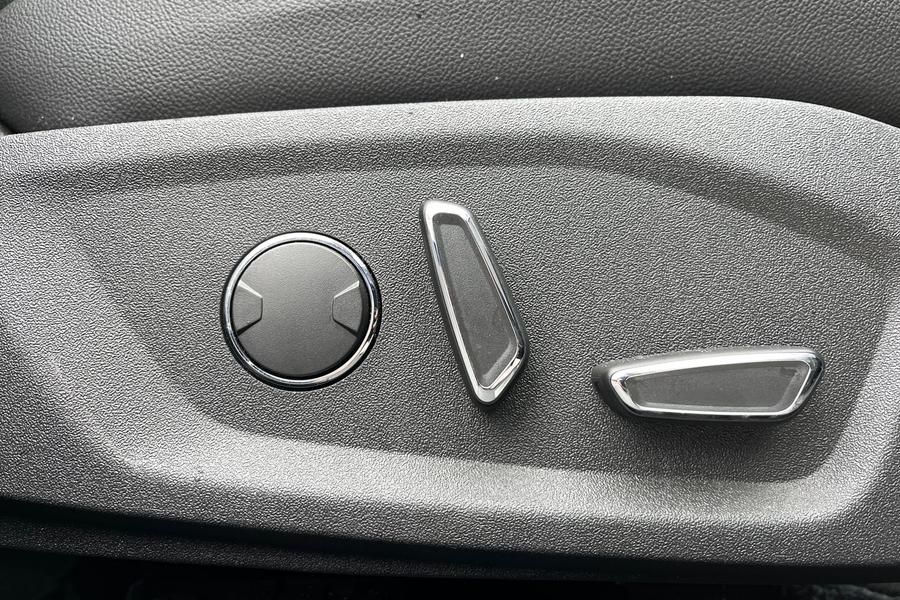 Ford MONDEO Photo autoimg-98d5a0eb335e4a9ee8c5501440879e8f15163fd4.jpg