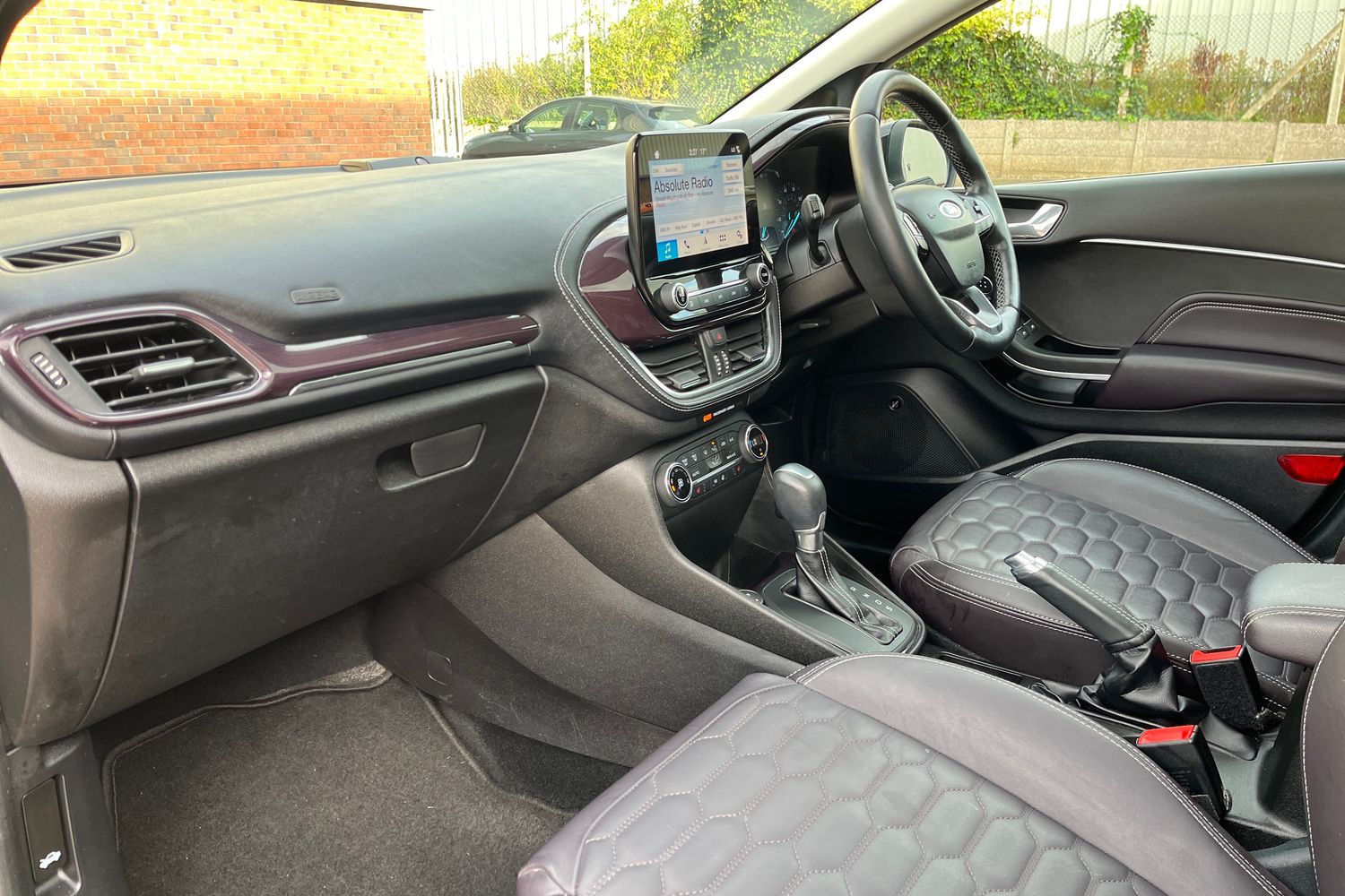 Ford Fiesta Photo 17