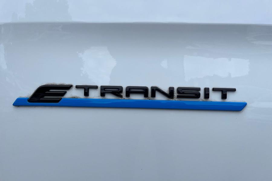 Ford E-TRANSIT CUSTOM Photo autoimg-98d8d9da0bc93454bd01c4d0ff2aa31107a6e46f.jpg