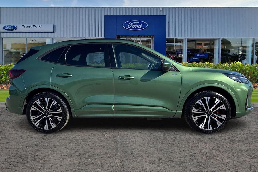 Ford KUGA Photo autoimg-98dab4fd5b8e24f3a7ea42739bb1e97c80af113a.jpg