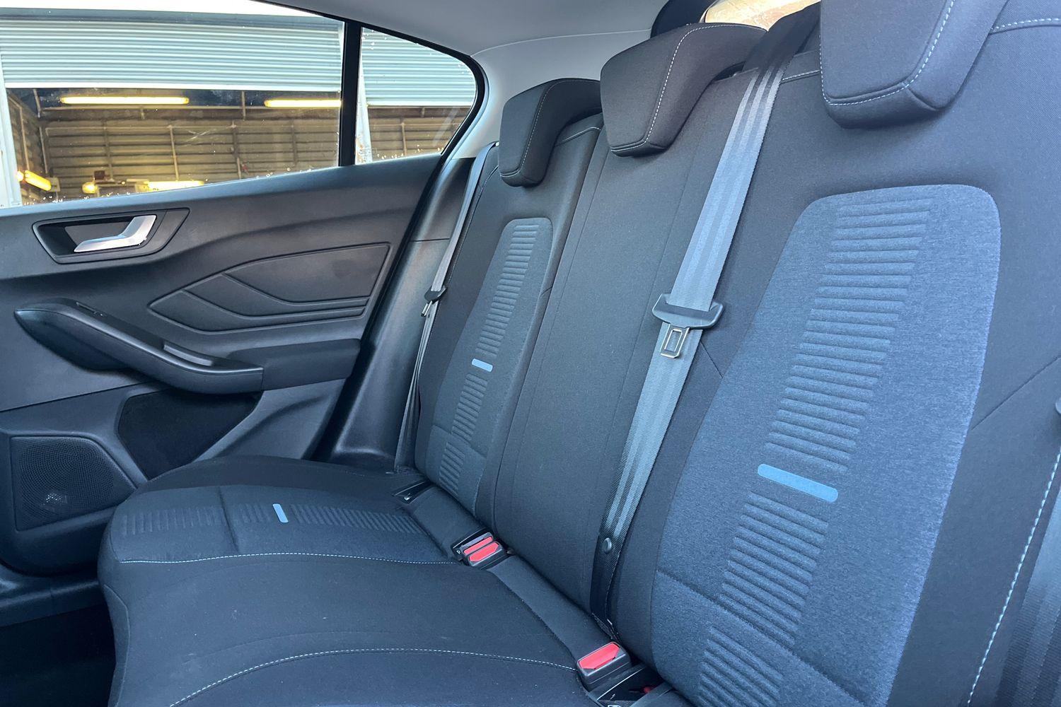 Ford Focus Photo 19