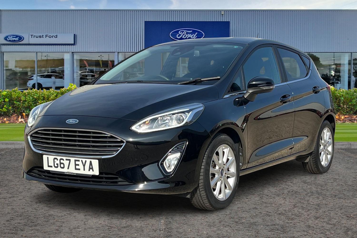 Ford Fiesta Photo 4
