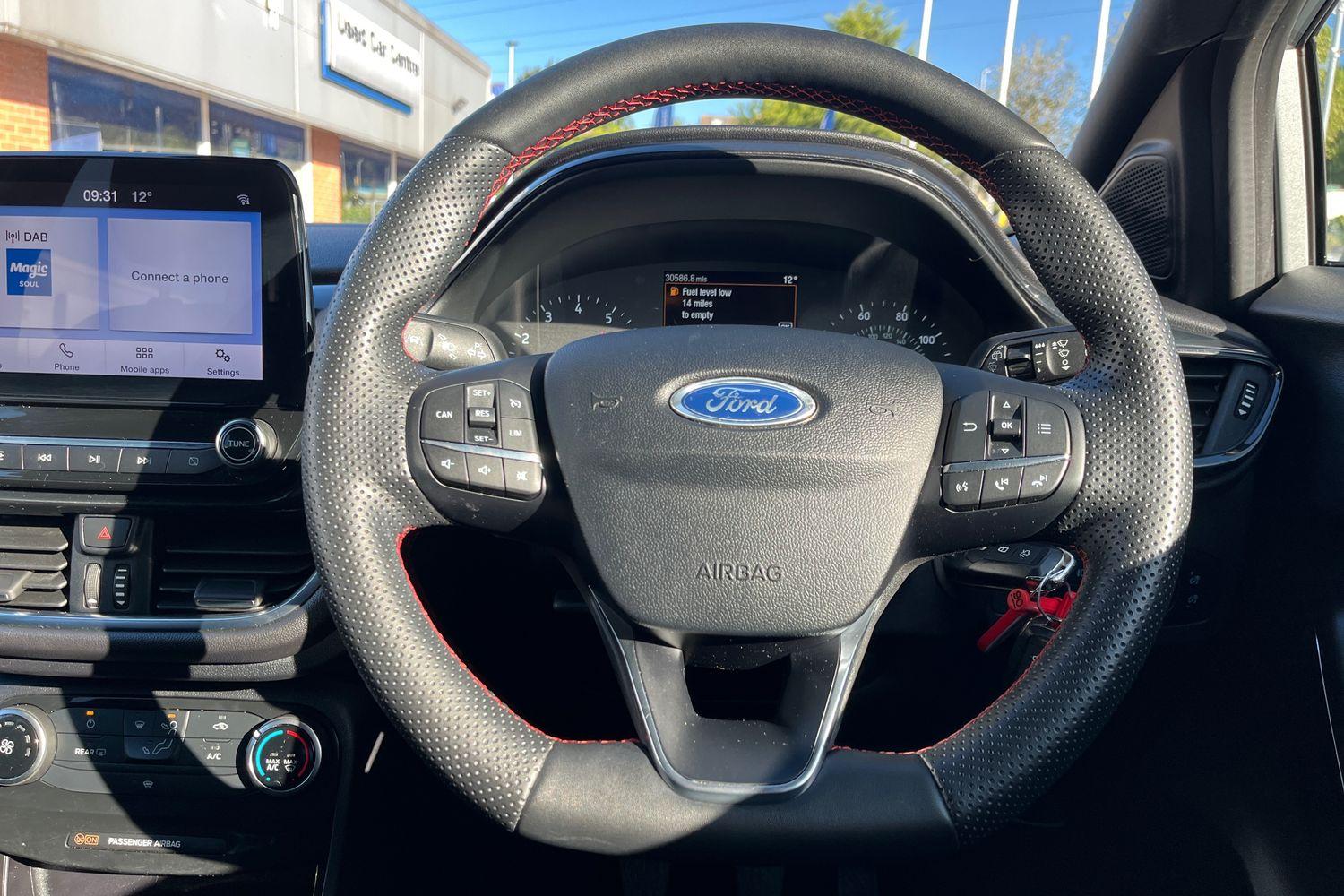 Ford PUMA Photo 11