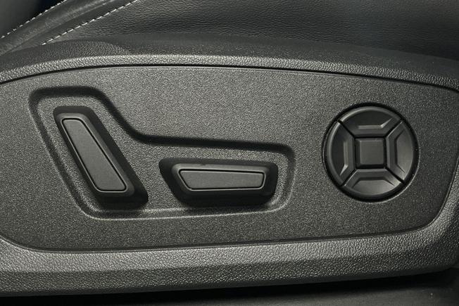 Audi Q3 Photo 25