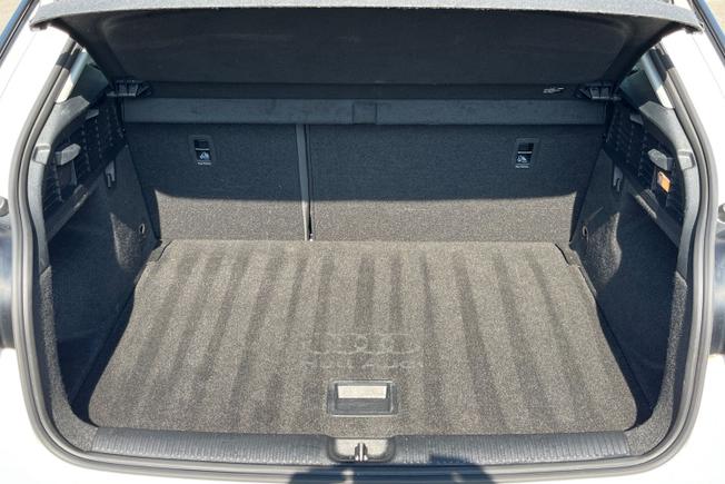 AUDI Q2 Photo 12