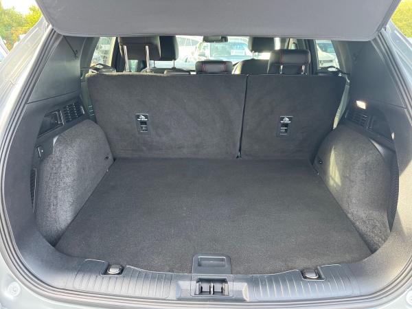 Ford Kuga Photo autoimg-98e8e9b9cf902356200831041d003509d6bd2865.jpg