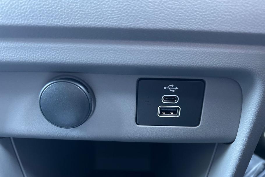 Used FORD TRANSIT CUSTOM WV75SLU 38