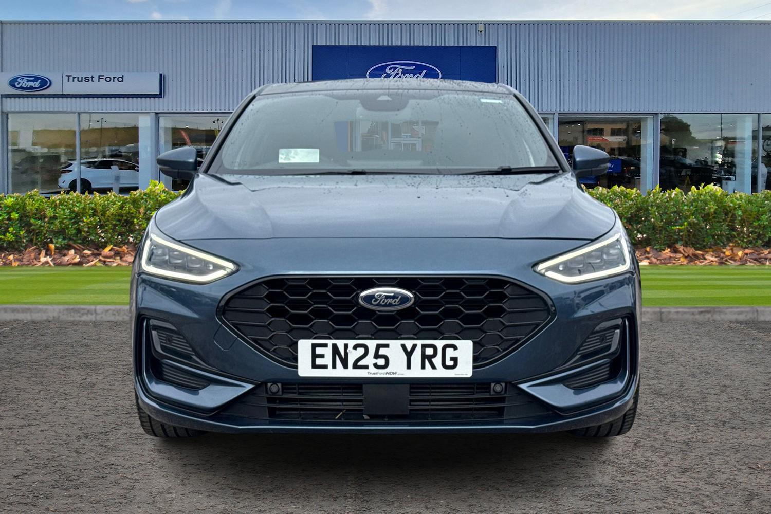 FORD FOCUS Photo 5