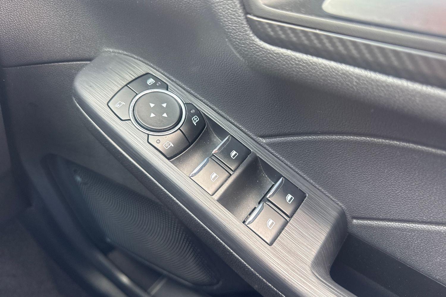 Ford KUGA Photo 15