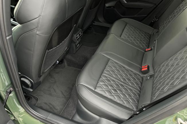 AUDI  S3 Saloon Photo 45