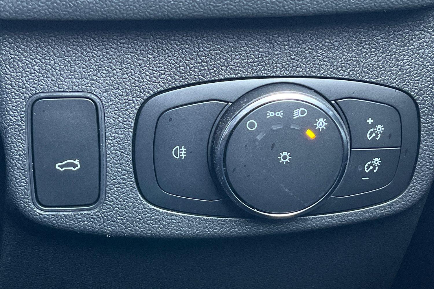 Ford Focus Photo 37