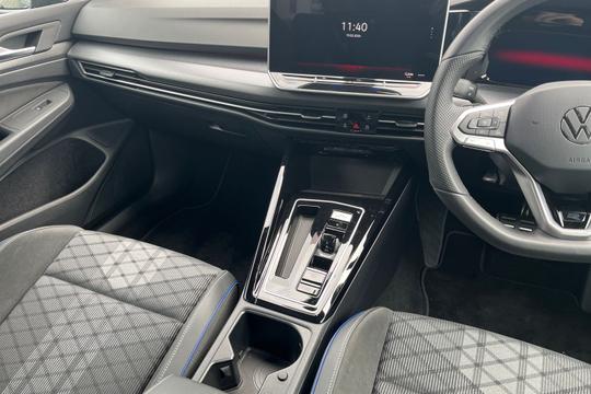 Volkswagen Golf Photo autoimg-98f4da3d839fac6d5f14bc55084c893a25f135e7.jpg
