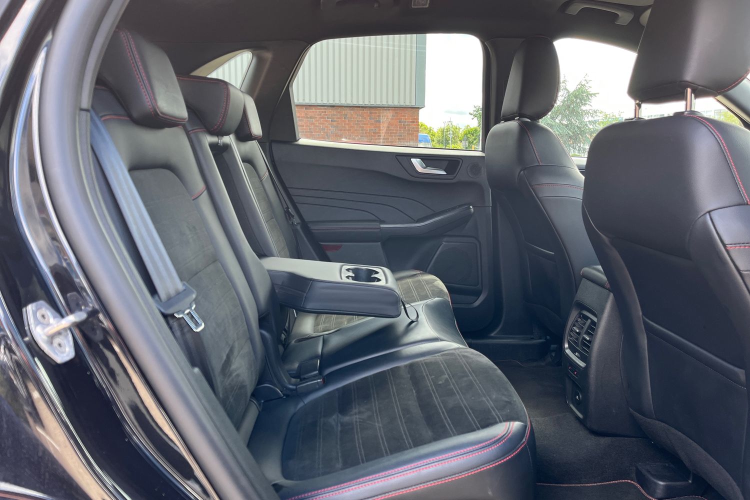 Ford KUGA Photo 27