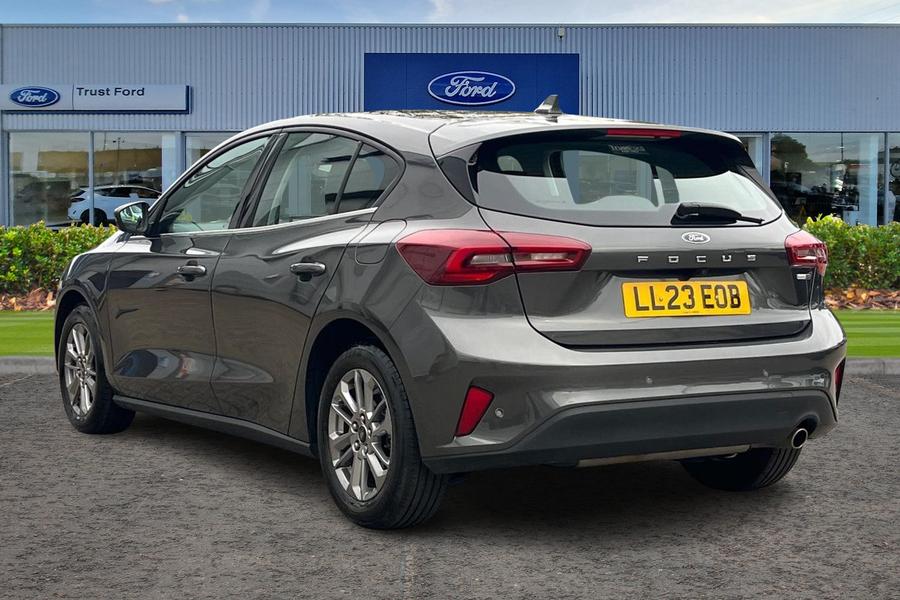 Ford FOCUS Photo autoimg-98f5f857b53d7efc439cf0a738fa0d56a8ff6e81.jpg