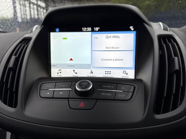 FORD Kuga Photo 37