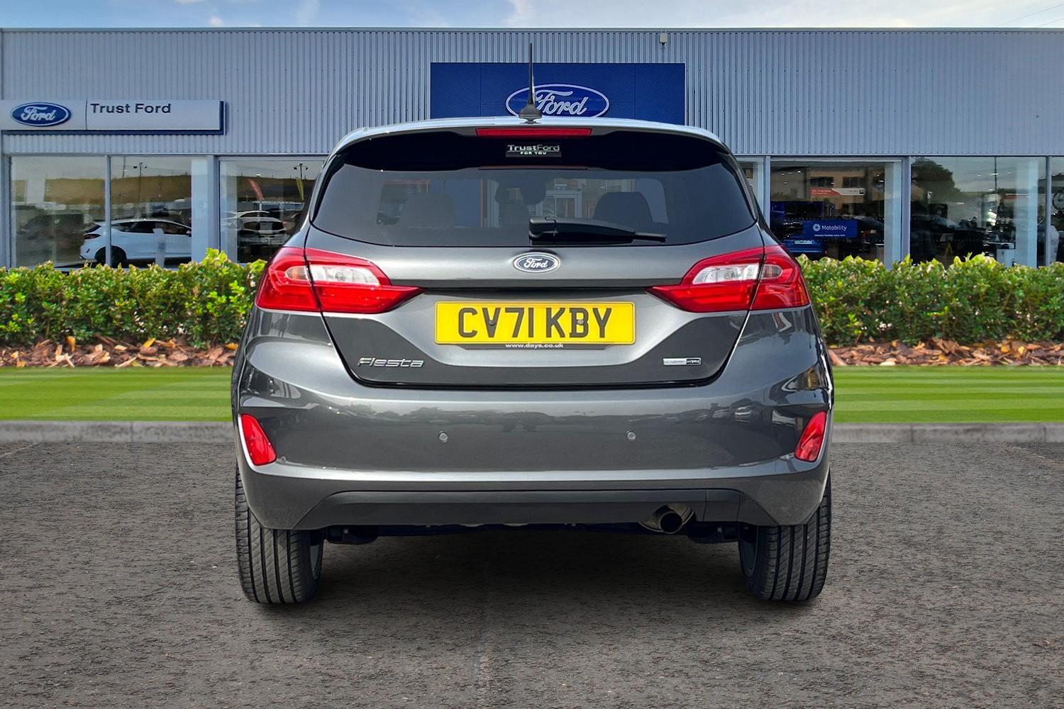 Ford Fiesta Photo 6
