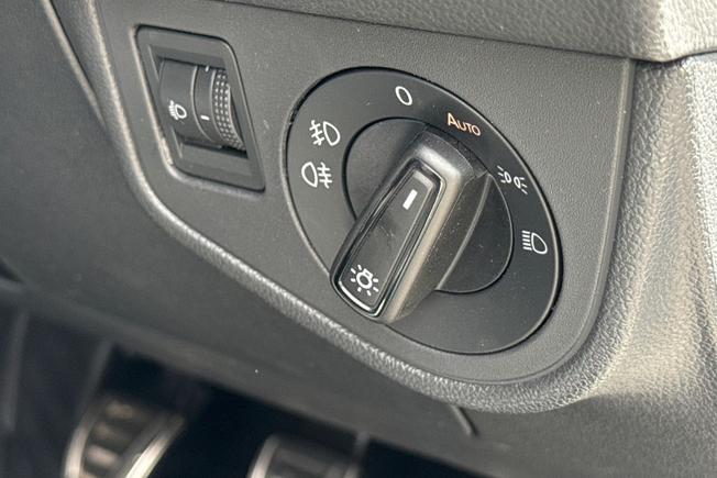 VOLKSWAGEN Polo Photo 26