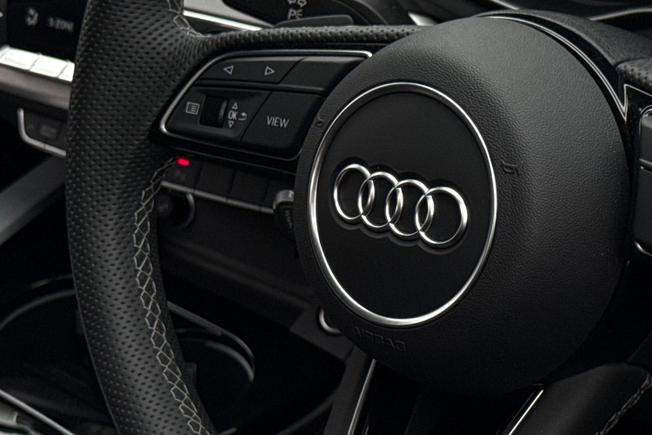 AUDI A4 Photo 40