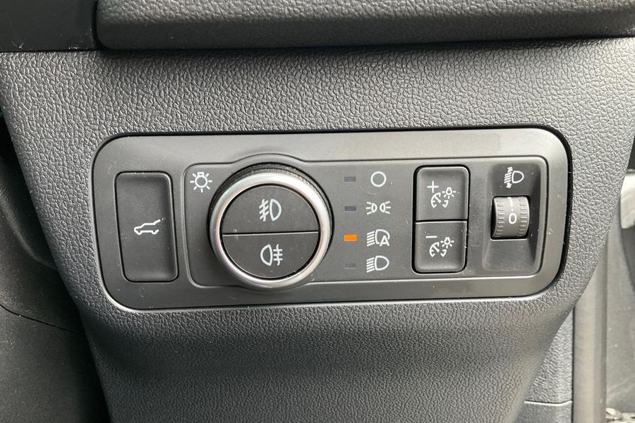 Ford KUGA Photo autoimg-9905448c71f60286595162033a69cb388a921adc.jpg