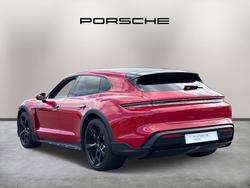 PORSCHE Taycan Photo 5