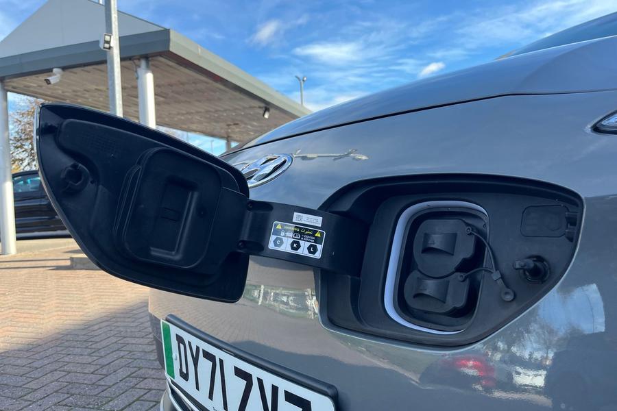 Hyundai KONA Photo autoimg-99073476e6bbcdc12daae2f3e0b0b622526a5459.jpg