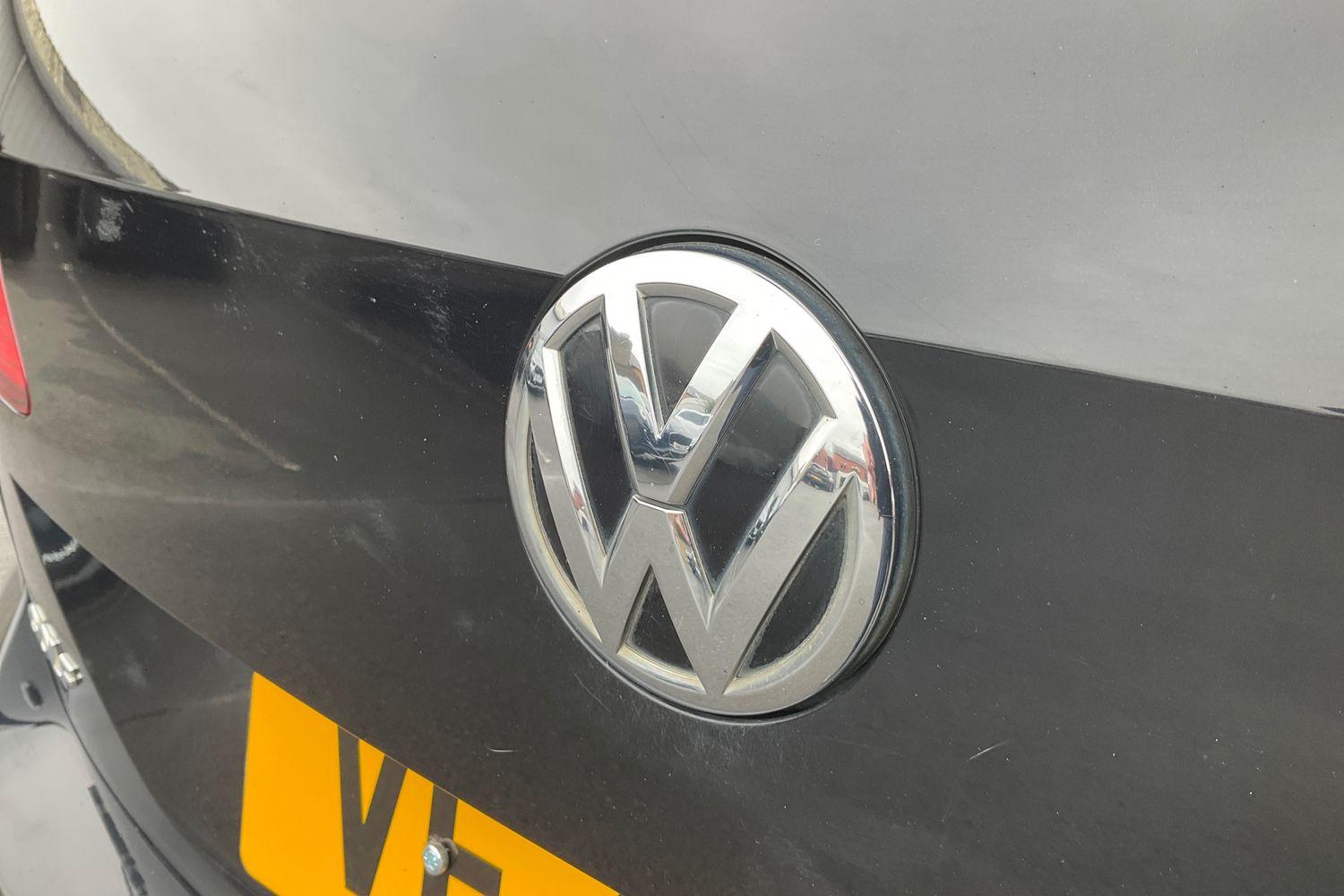 Volkswagen GOLF SV Photo 39