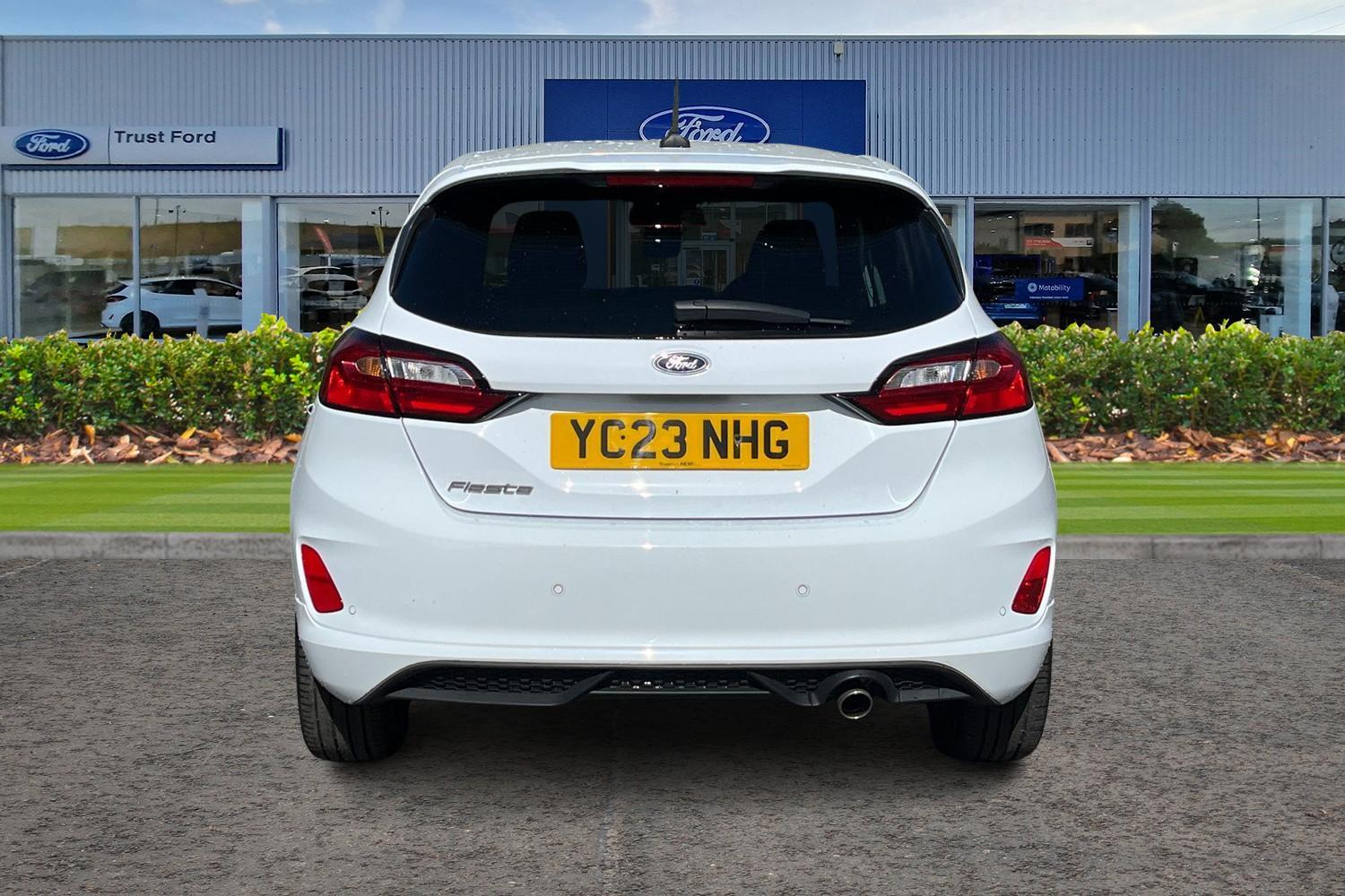 Ford FIESTA Photo 6