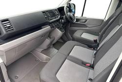 VOLKSWAGEN Crafter Photo 2