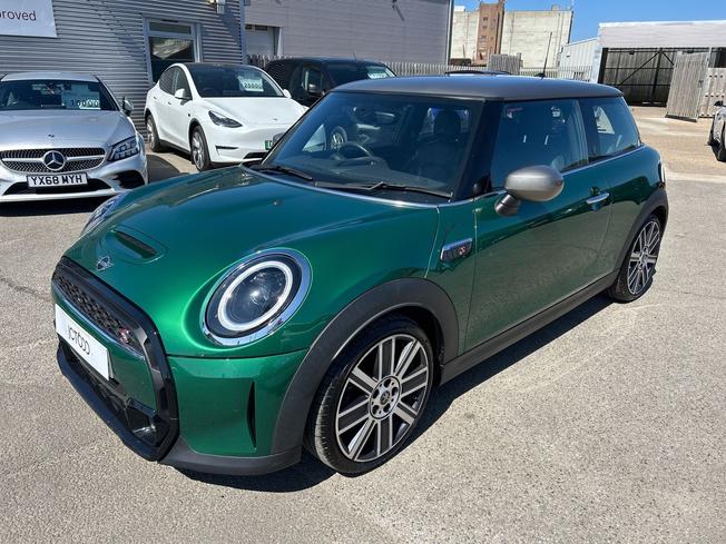 MINI Hatch Photo 40