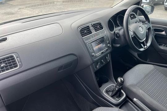 Volkswagen Polo Photo autoimg-990f504274fbb1d939b388c2b0d893306f30cc5e.jpg
