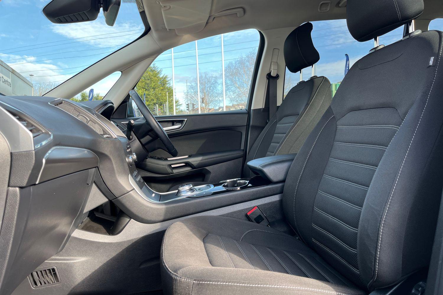 Ford GALAXY Photo 18