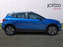 SEAT Arona Photo 4