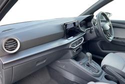 SEAT Arona Photo 2