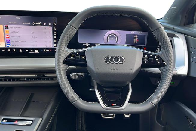 AUDI  Audi Q4 Sportback Photo 11