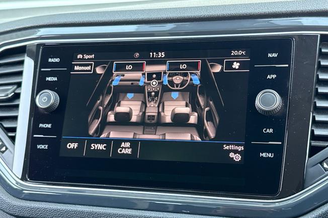 VOLKSWAGEN T-Roc Photo 34