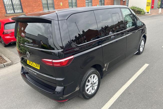 VOLKSWAGEN Multivan Photo 47
