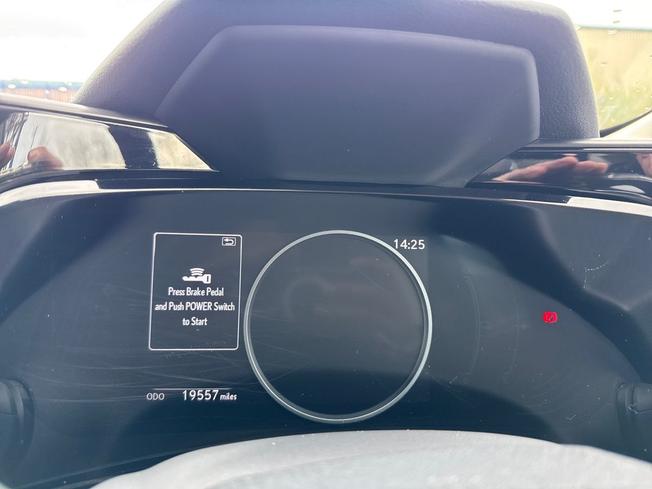 LEXUS Nx Photo 15