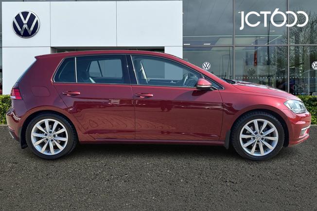 VOLKSWAGEN Golf Photo 4