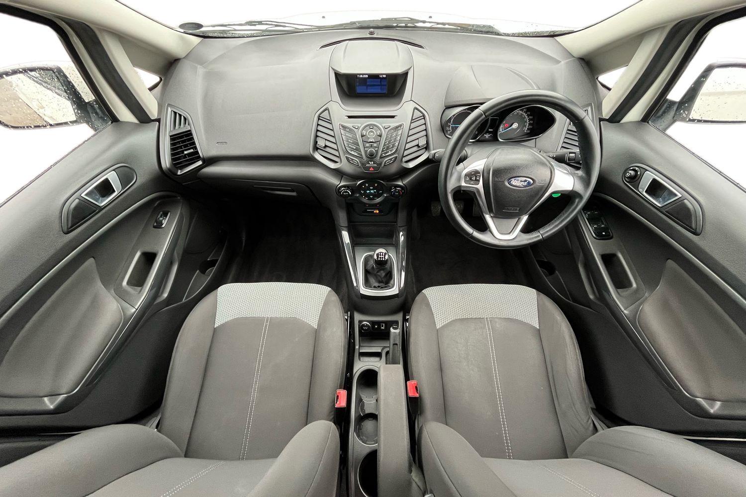 Ford EcoSport Photo 9