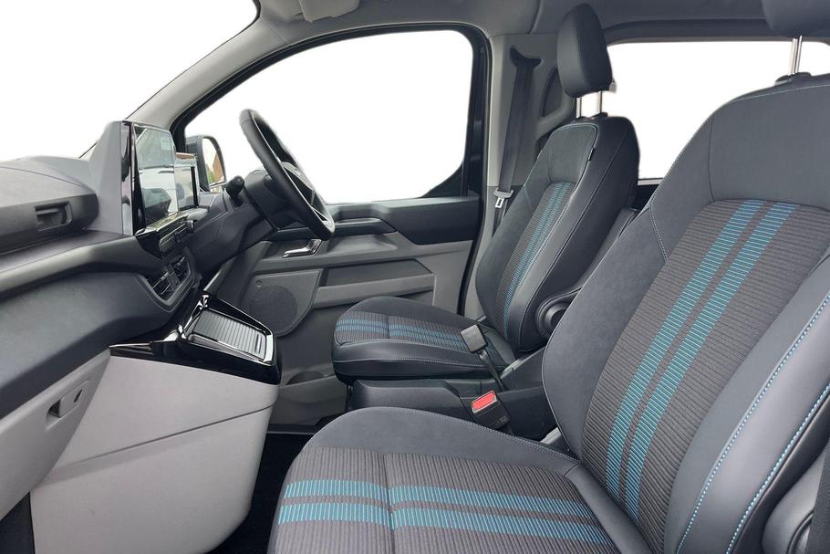 Used Ford TRANSIT CUSTOM YR26VYF 10